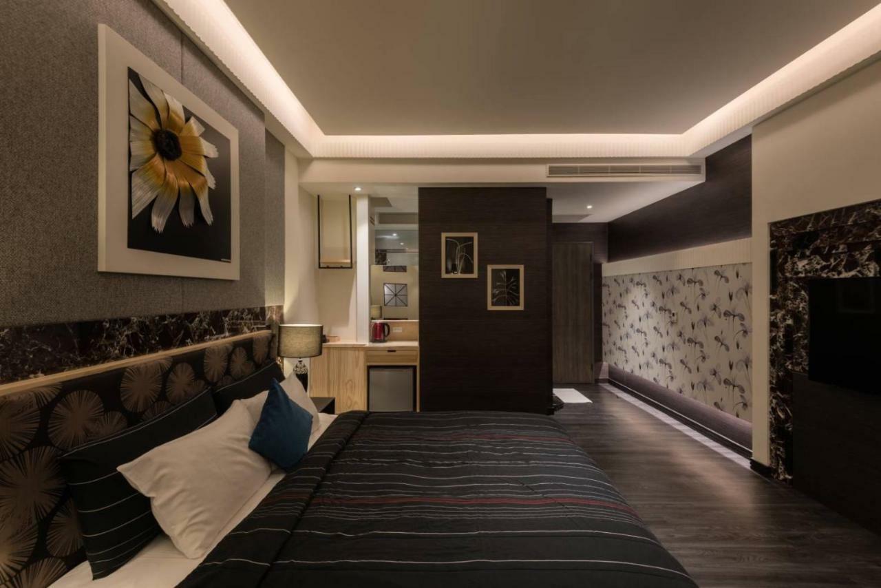 麗馨汽車旅館 Leesing Motel Kaohsiung Exterior photo